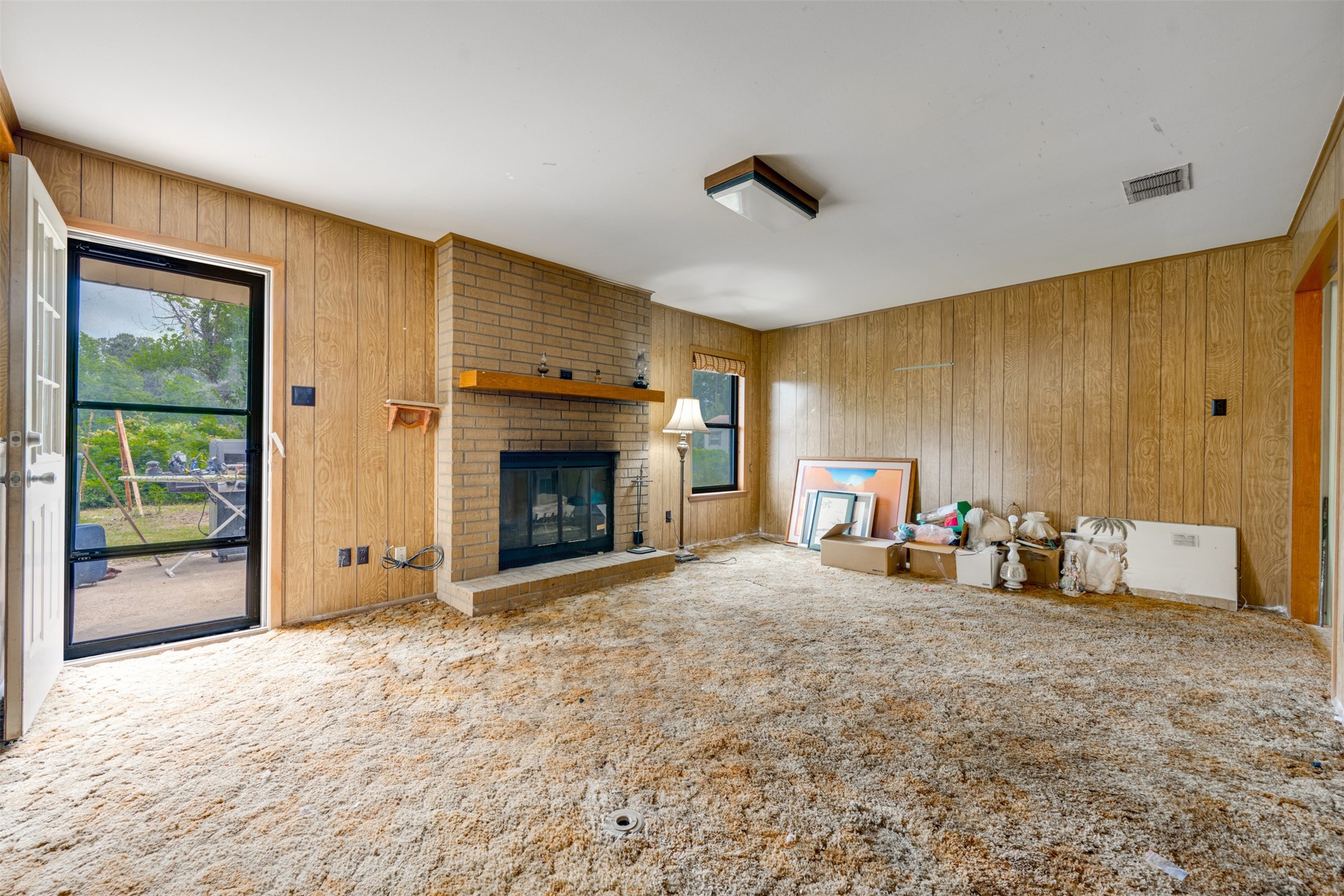 1054 An County Road 415 Palestine TX 75801