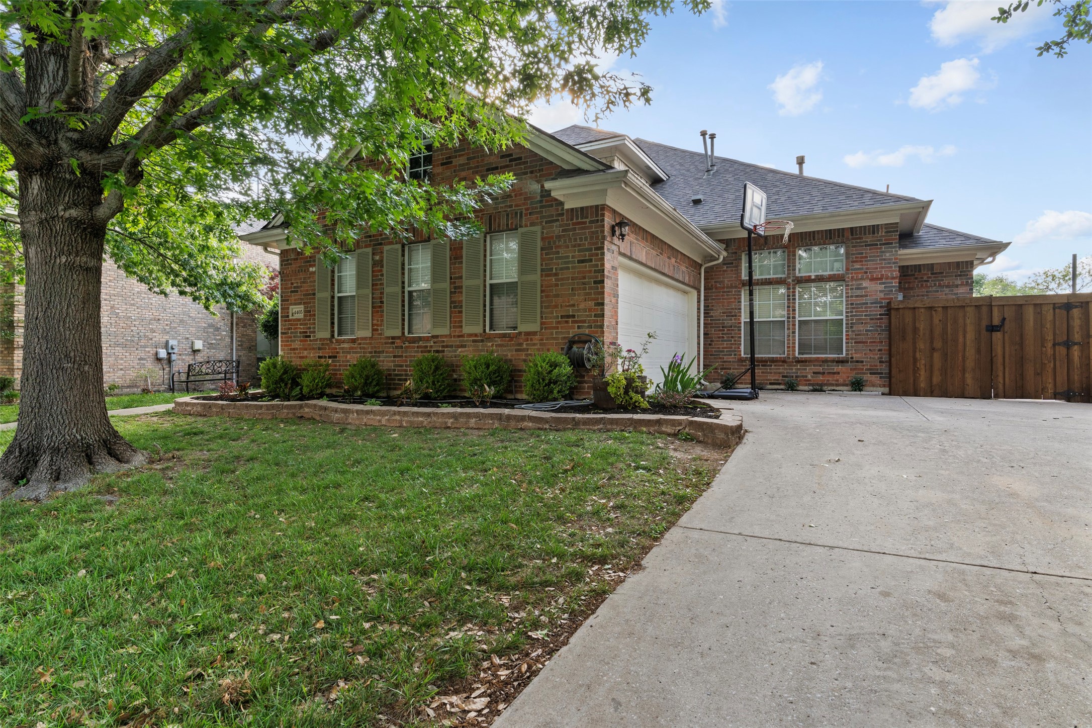 4405 Meadowcove Drive Rowlett TX 75088