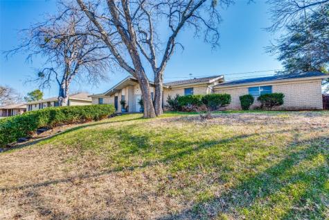 1613 Austrian Road Grand Prairie TX 75050