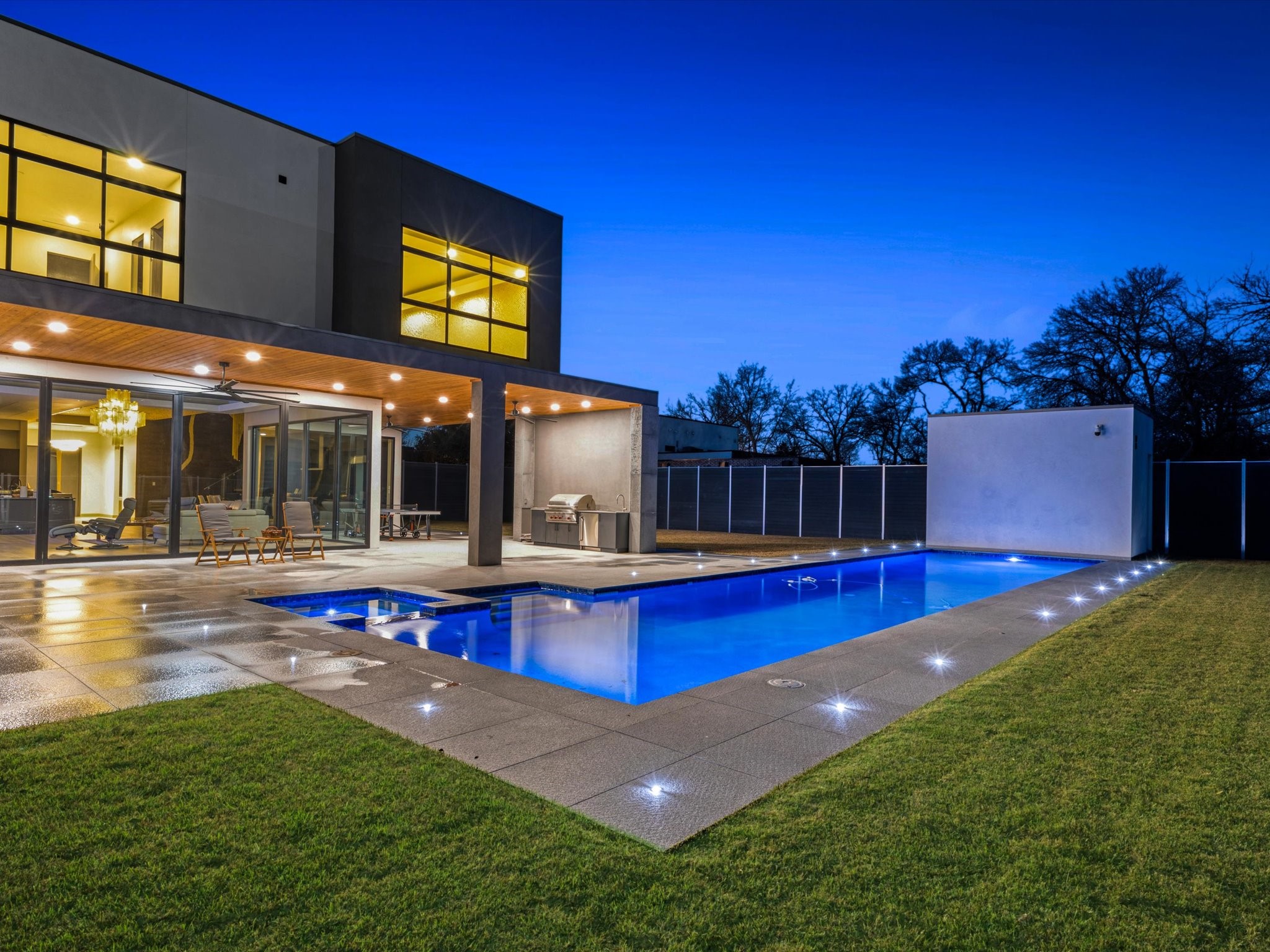 10230 Marsh Lane Dallas TX 75229