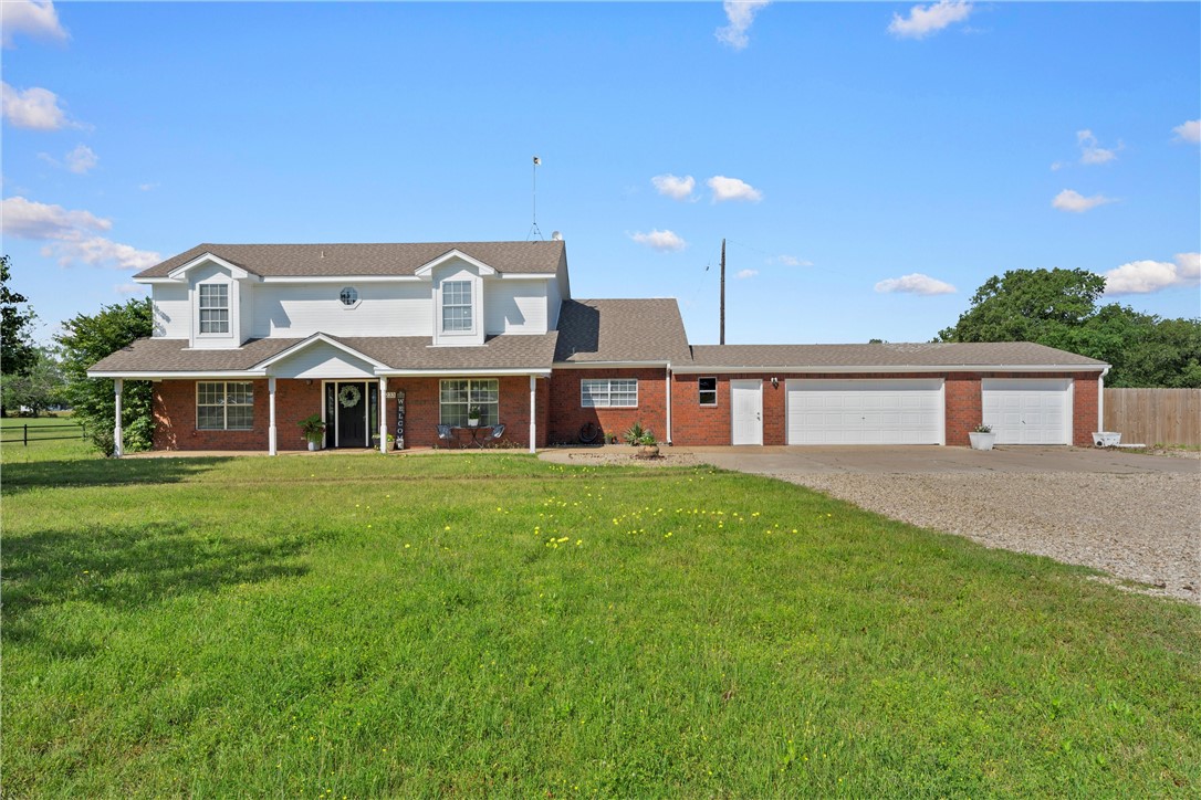1233 Longhorn Parkway Axtell TX 76624