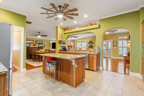 3200 NW Fourth Street Hubbard TX 76648