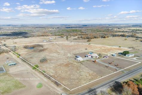3200 NW Fourth Street Hubbard TX 76648
