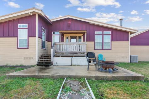 3200 NW Fourth Street Hubbard TX 76648