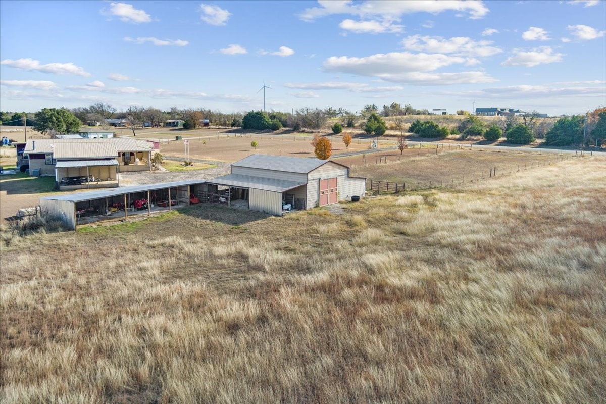 3200 NW Fourth Street Hubbard TX 76648