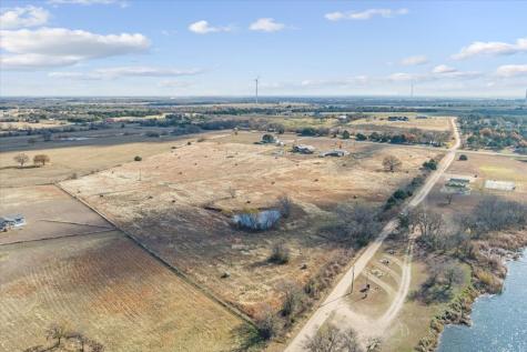 3200 NW Fourth Street Hubbard TX 76648
