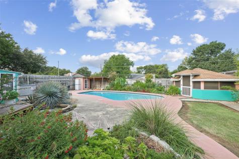 3101 Sugar Street Bedford TX 76021