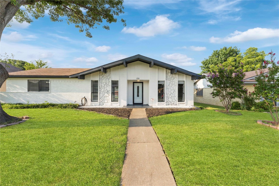 506 Woodcastle Drive Garland TX 75040