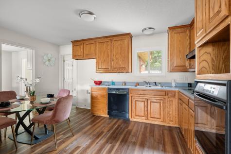 5316 Cahill Oval Street River Oaks TX 76114