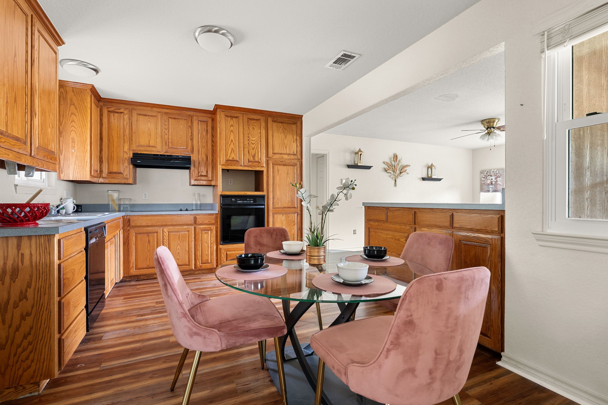 5316 Cahill Oval Street River Oaks TX 76114