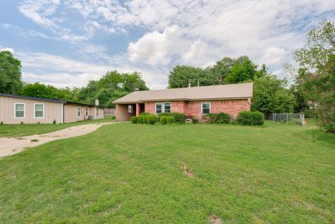5316 Cahill Oval Street River Oaks TX 76114