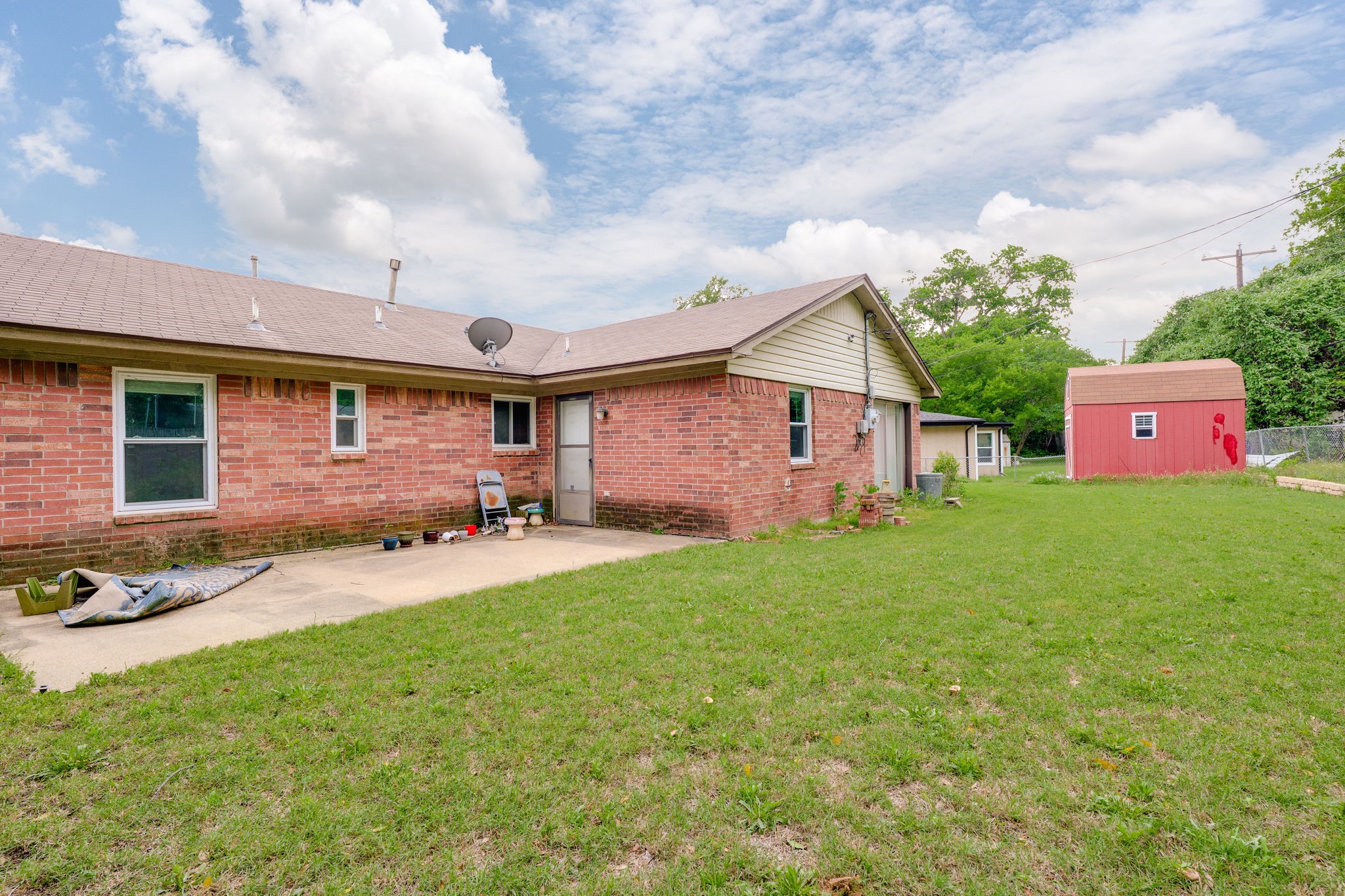 5316 Cahill Oval Street River Oaks TX 76114