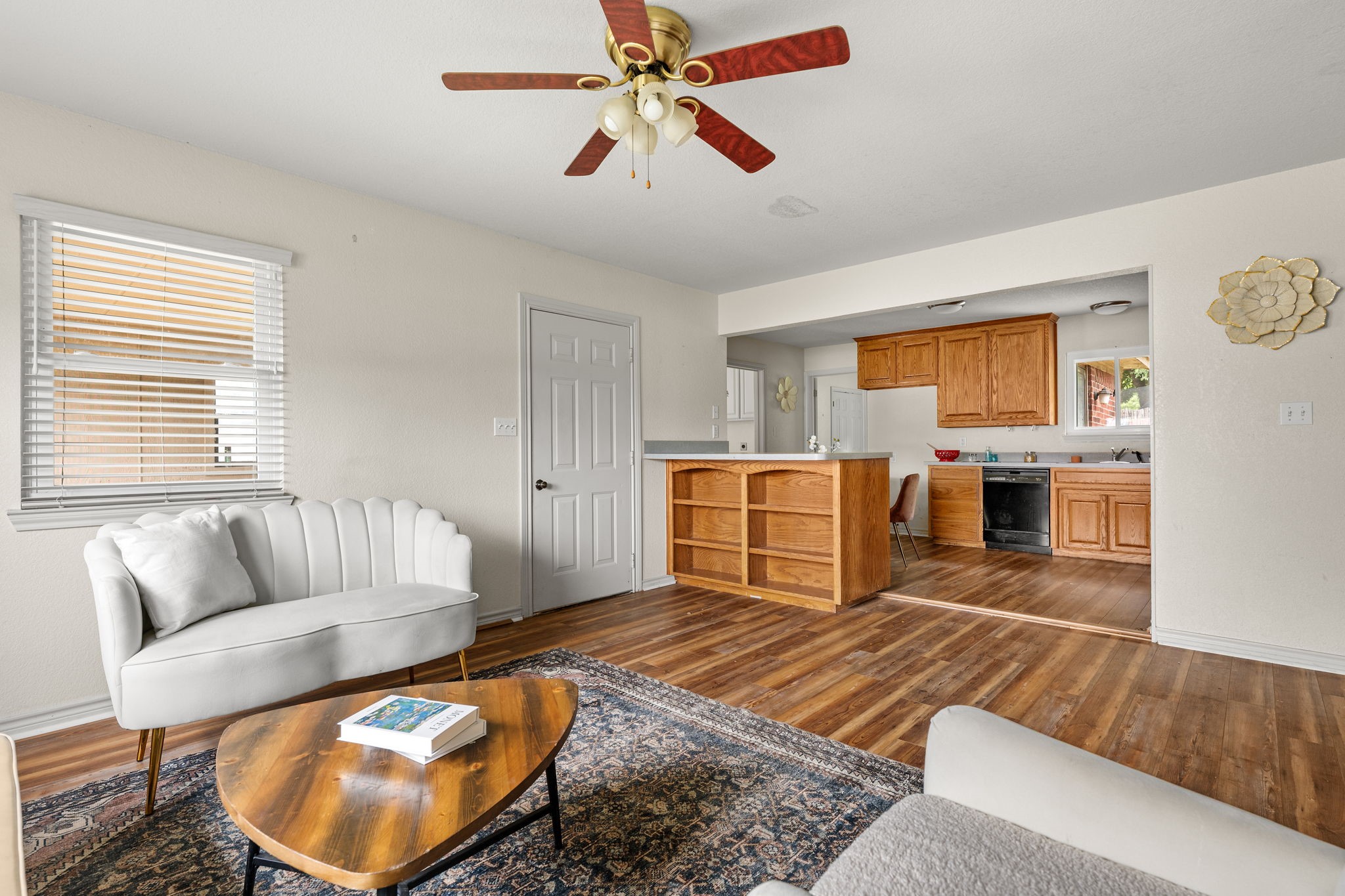 5316 Cahill Oval Street River Oaks TX 76114