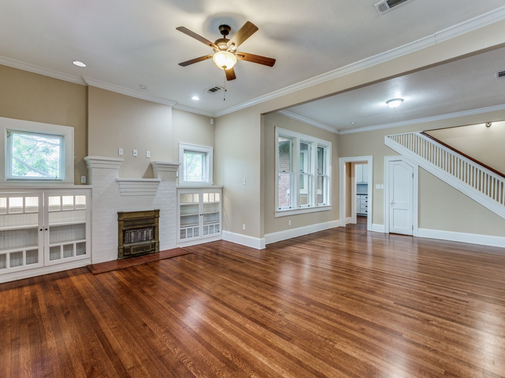 6 Chase Court Fort Worth TX 76110