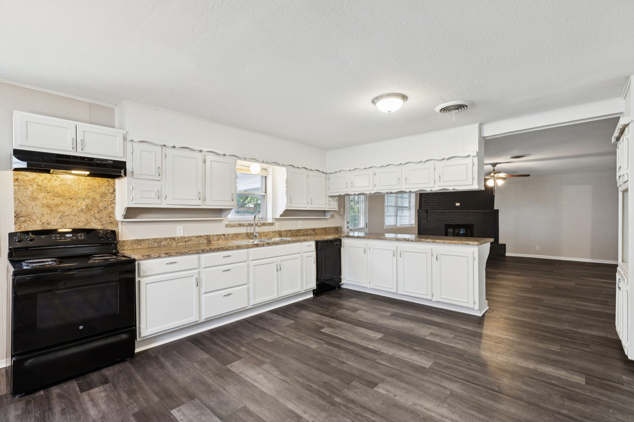 7009 Corona Drive North Richland Hills TX 76180