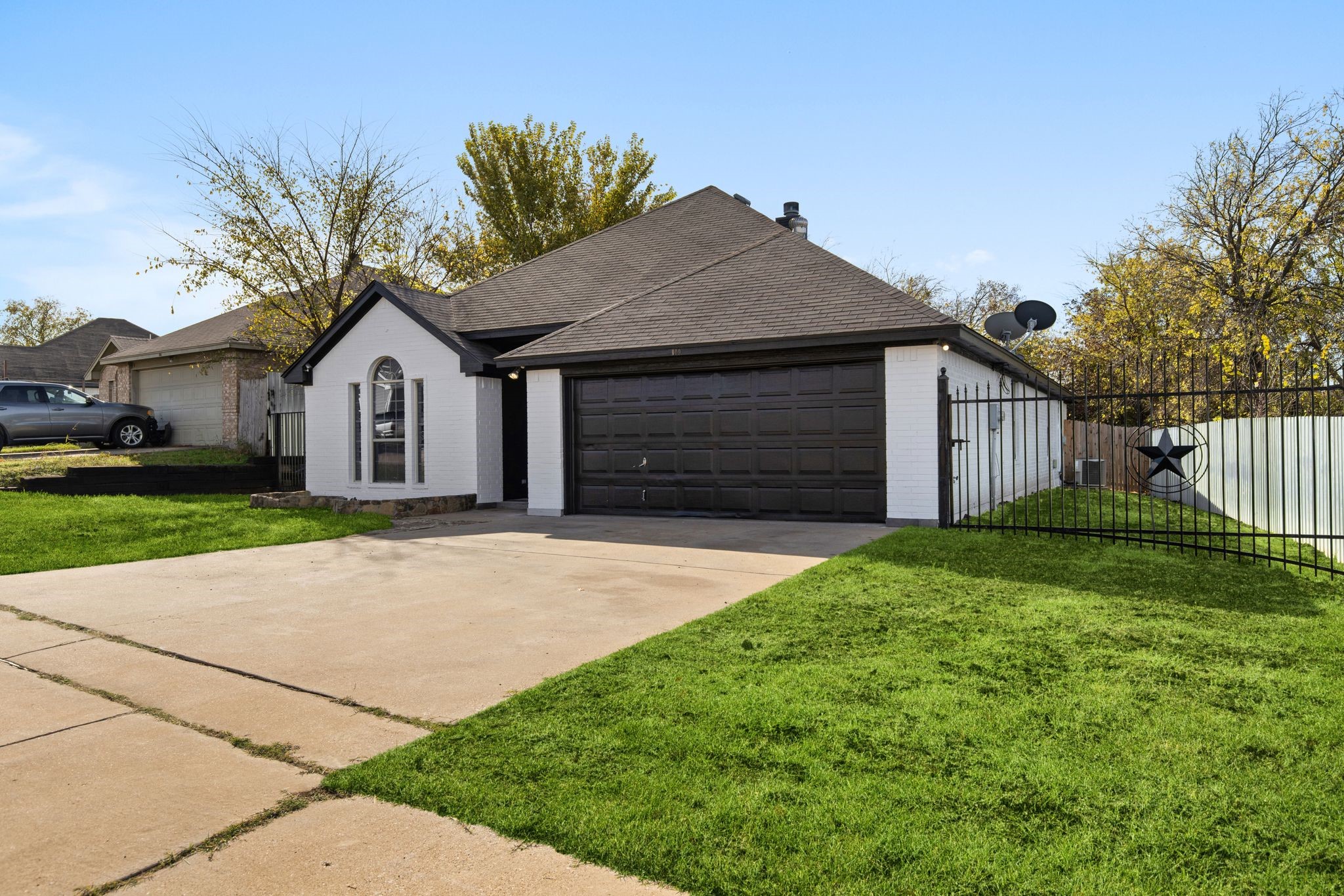309 Dupont Circle Fort Worth TX 76134