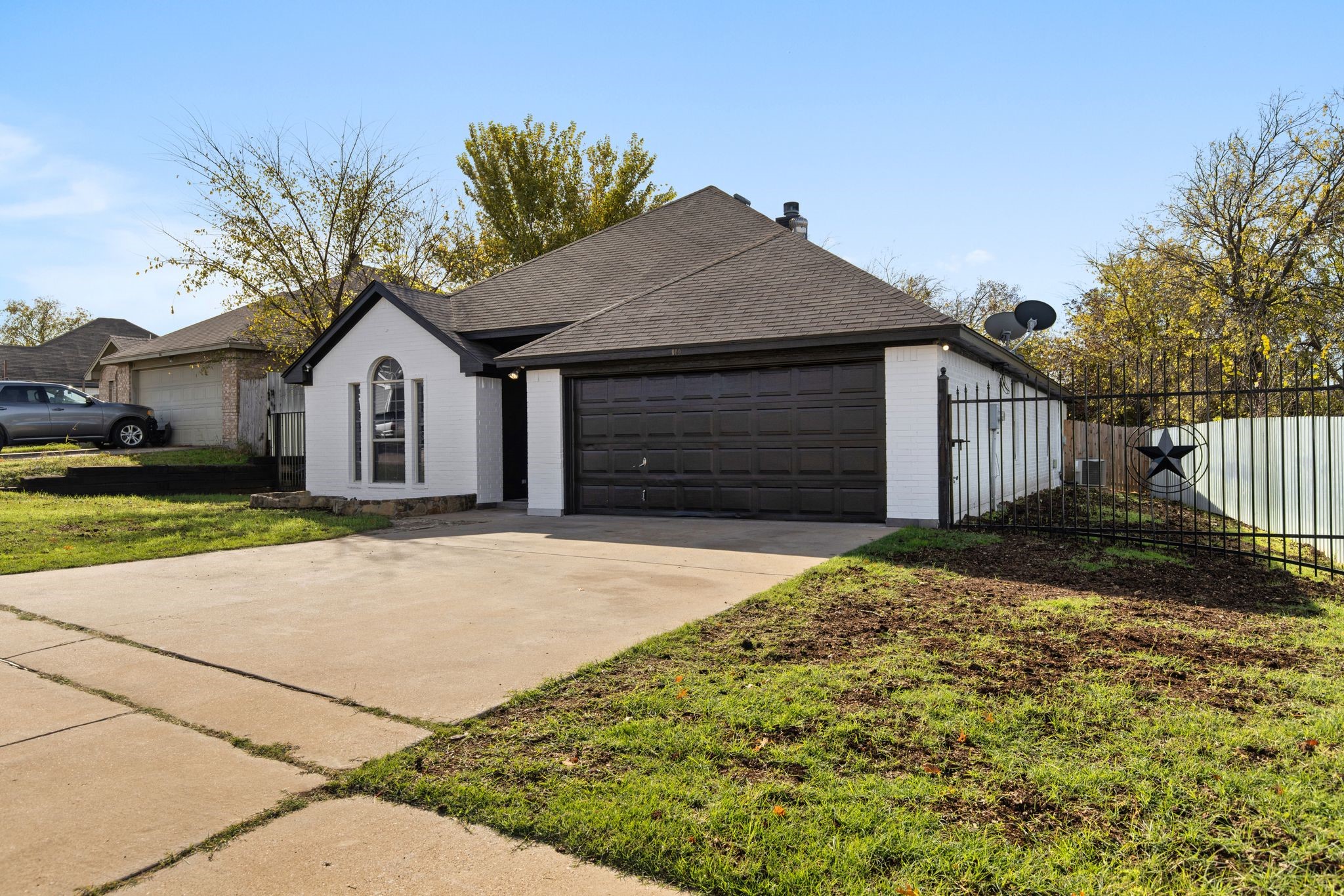 309 Dupont Circle Fort Worth TX 76134