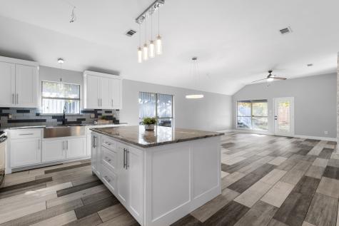 309 Dupont Circle Fort Worth TX 76134