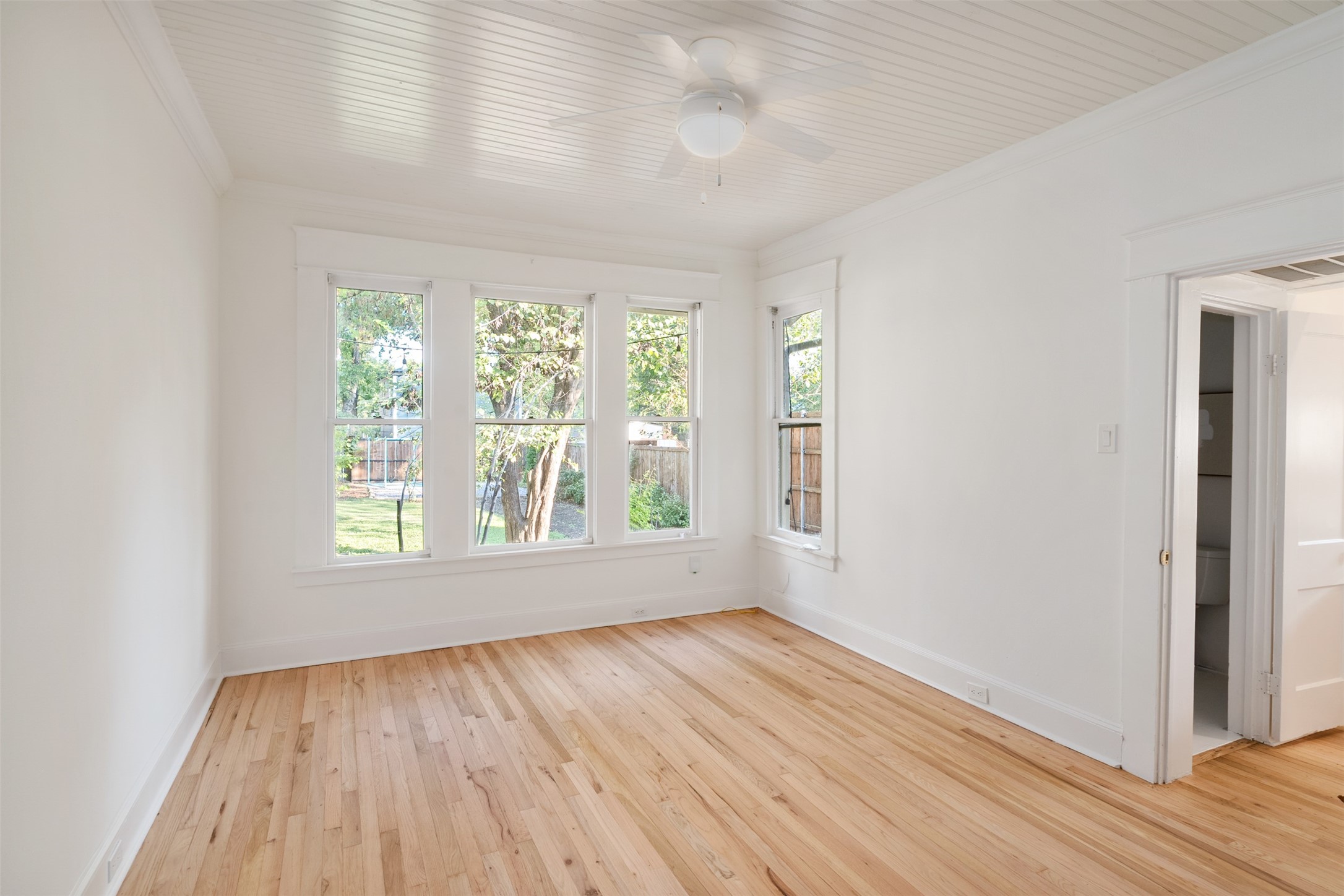 5614 Worth Street Dallas TX 75214