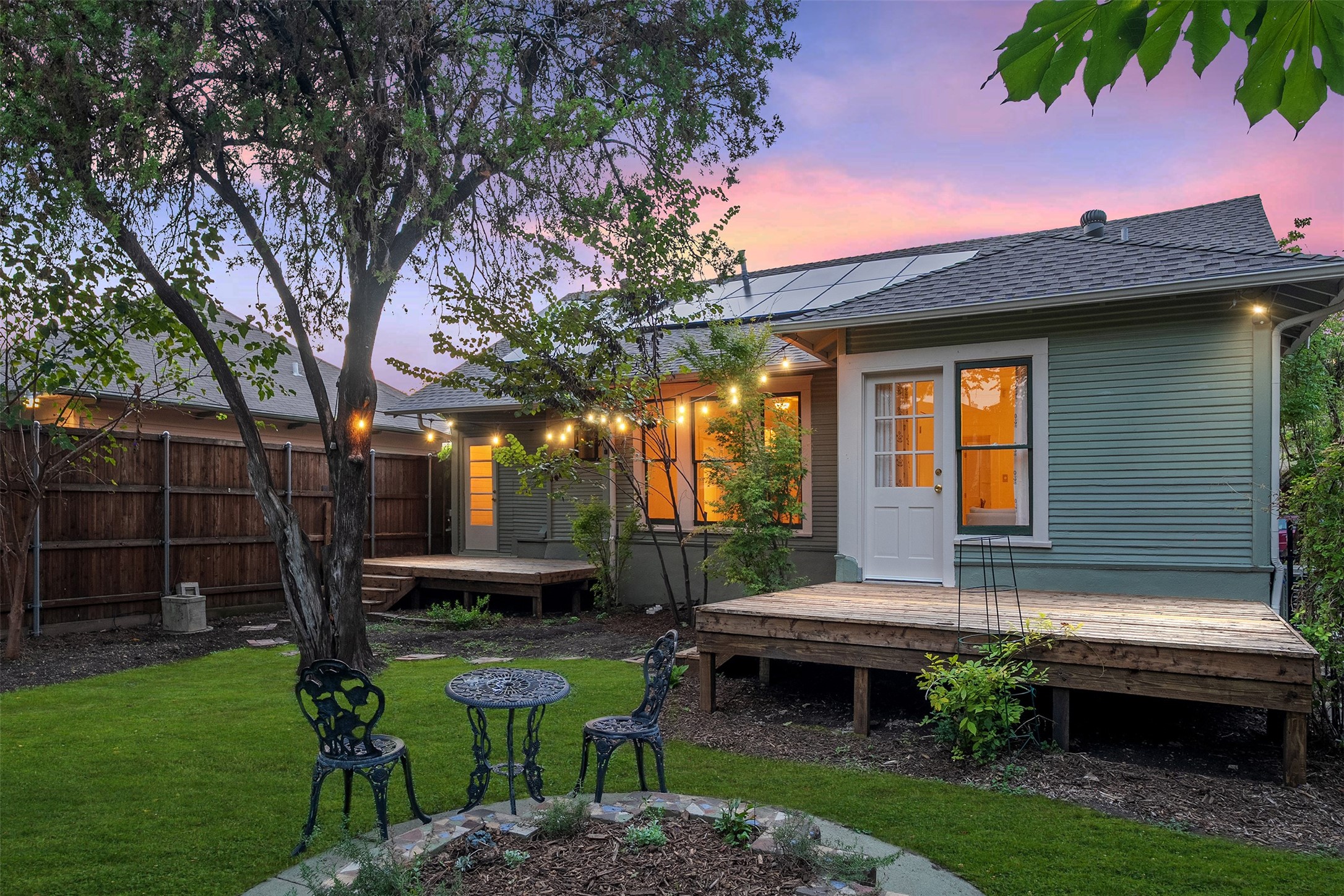 5614 Worth Street Dallas TX 75214