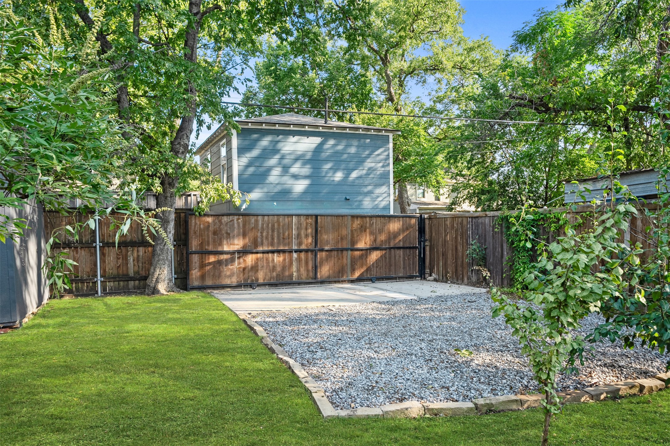5614 Worth Street Dallas TX 75214