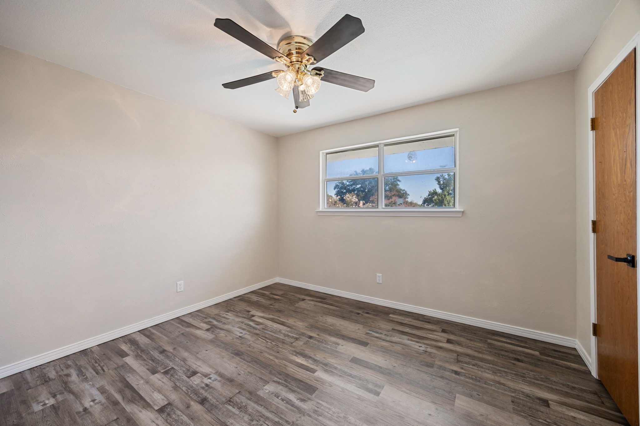 2404 Heather Hill Lane Plano TX 75075