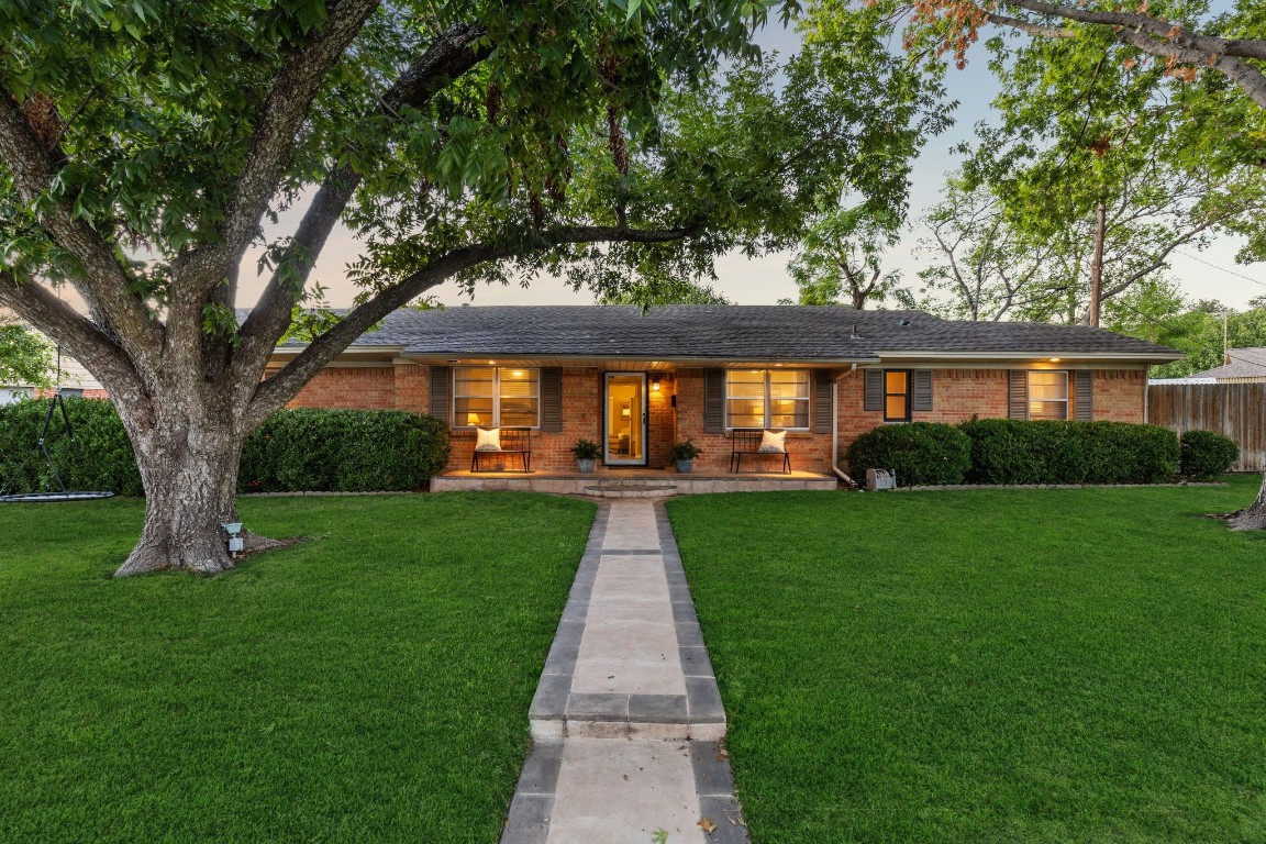 2127 Clarksdale Drive Dallas TX 75228