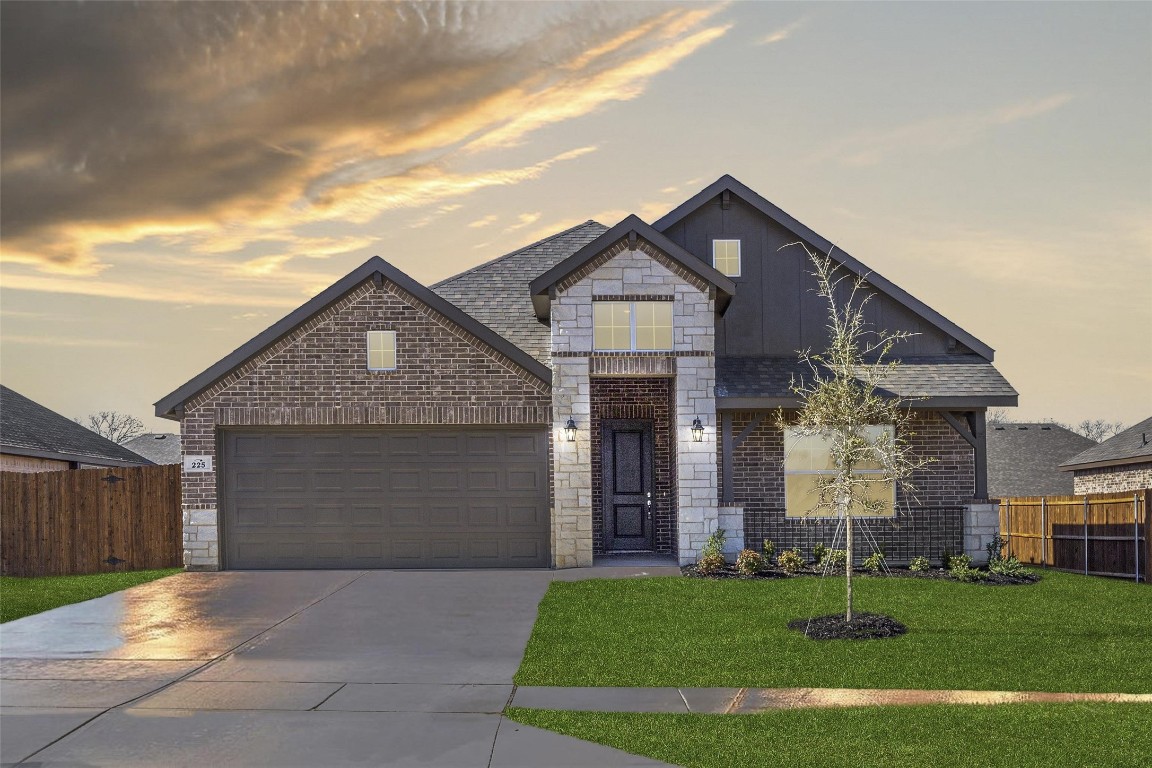 225 Magnolia Drive Azle TX 76020