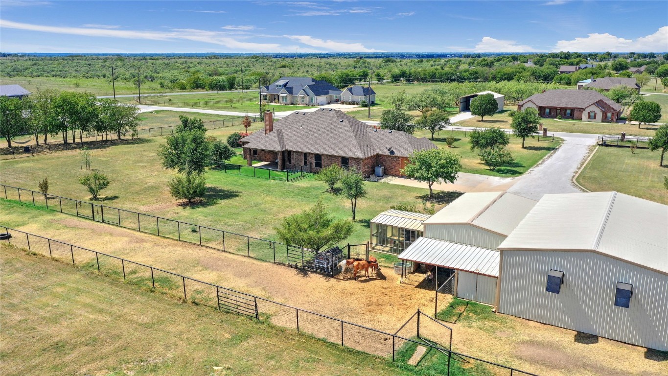2210 Autumn Breeze Drive Sanger TX 76266