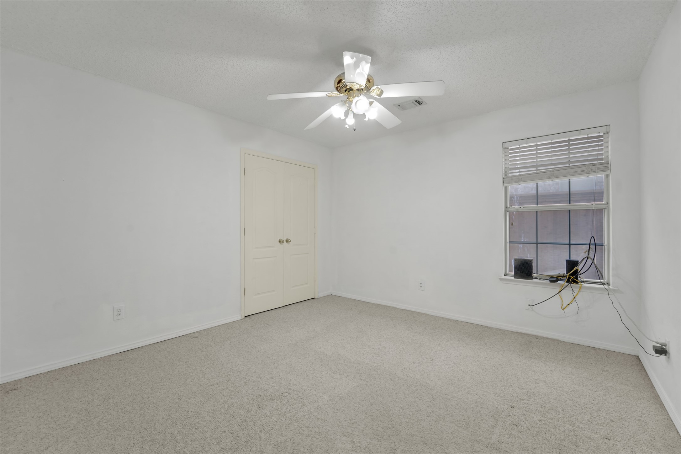 2207 Hickory Wood Trail Arlington TX 76018