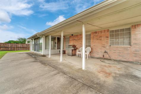 2207 Hickory Wood Trail Arlington TX 76018