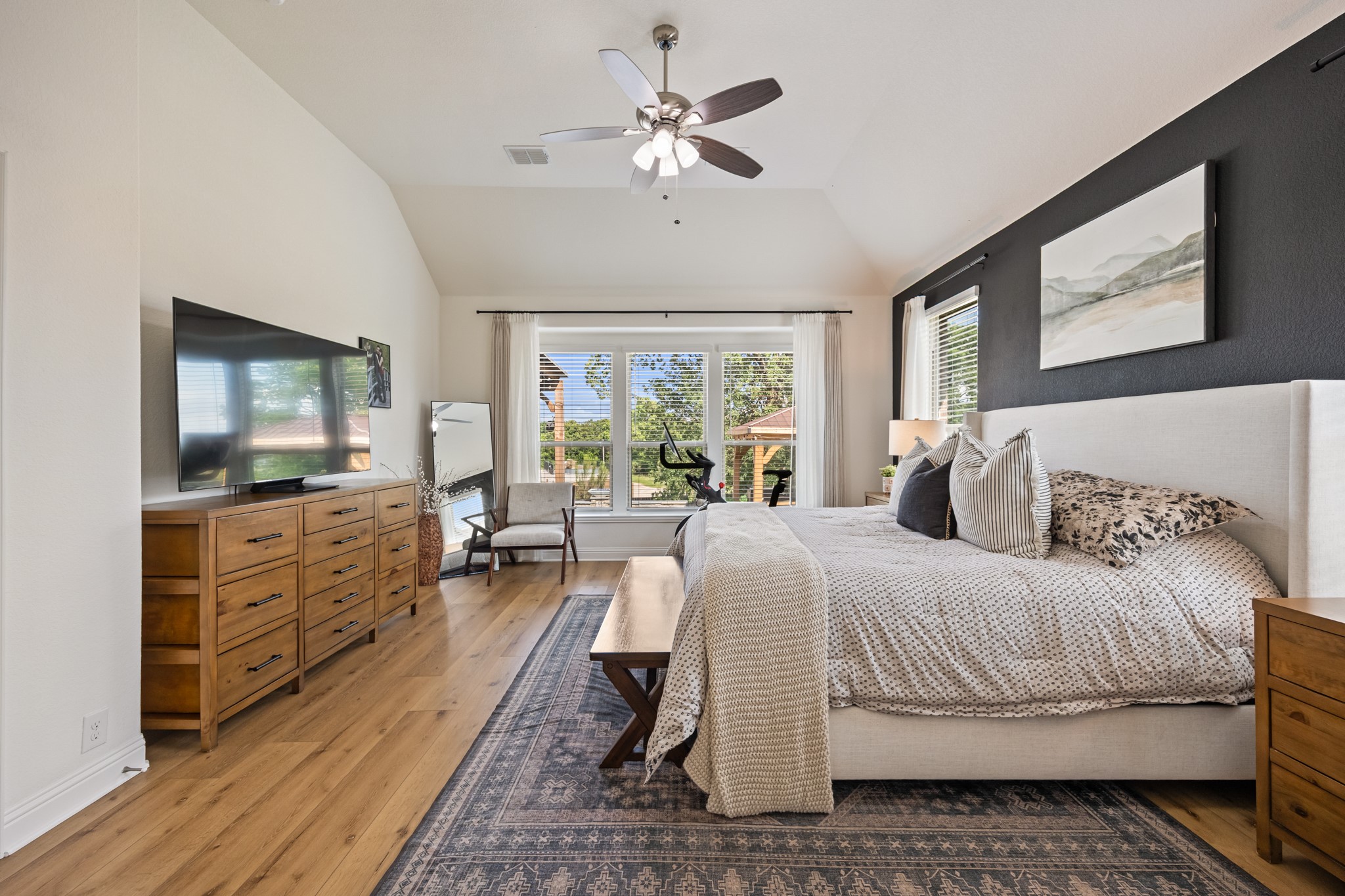 1128 English Oak Court Burleson TX 76028
