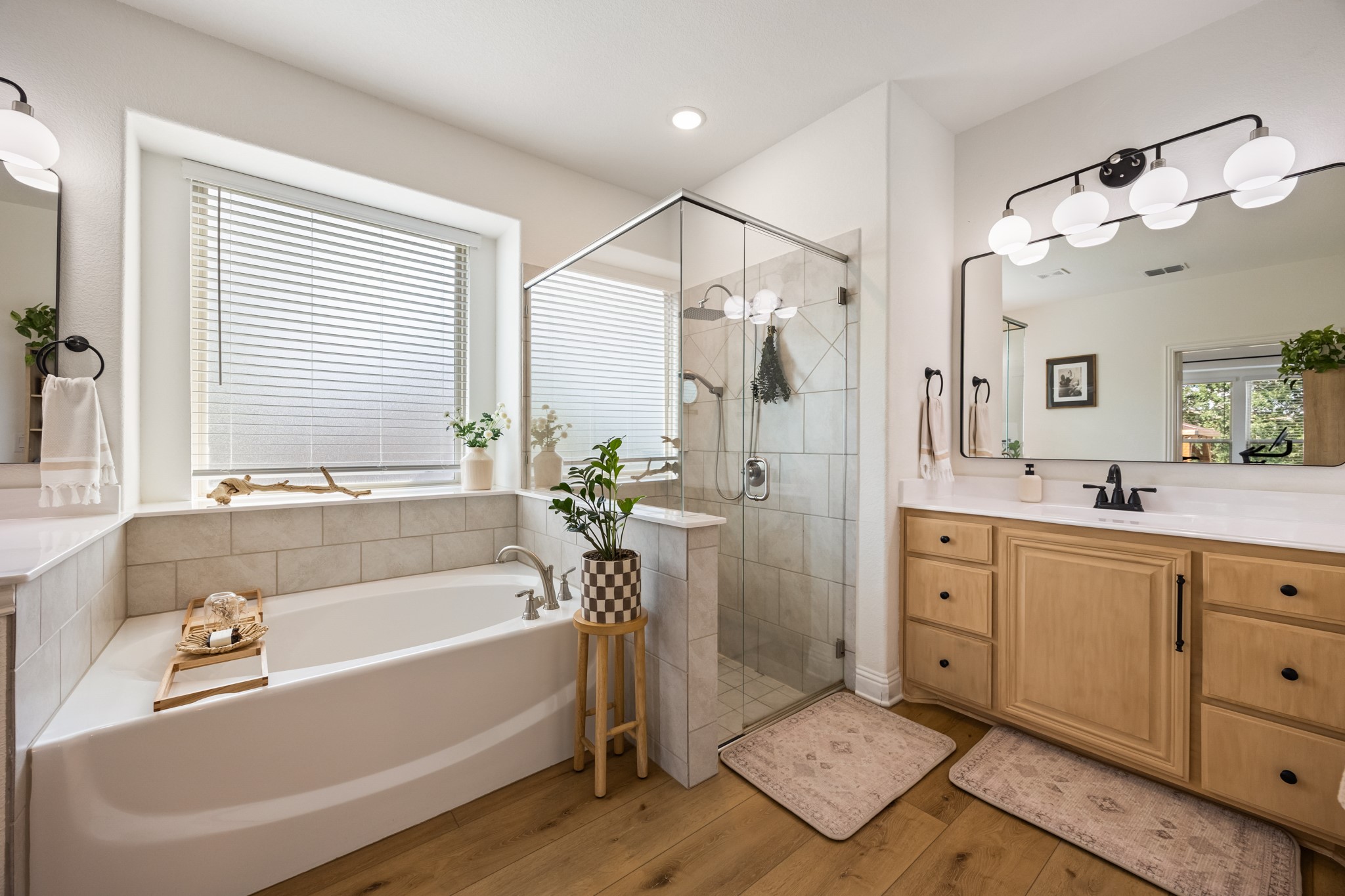 1128 English Oak Court Burleson TX 76028