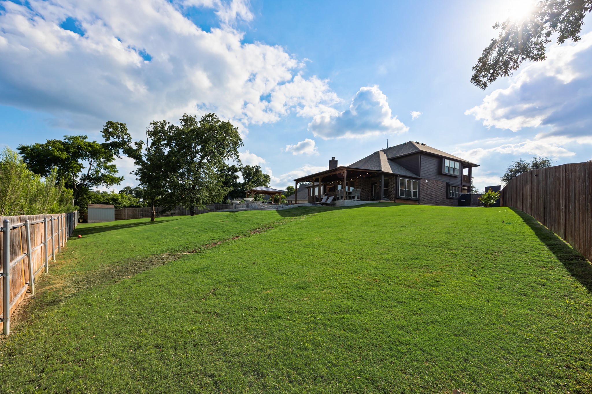 1128 English Oak Court Burleson TX 76028