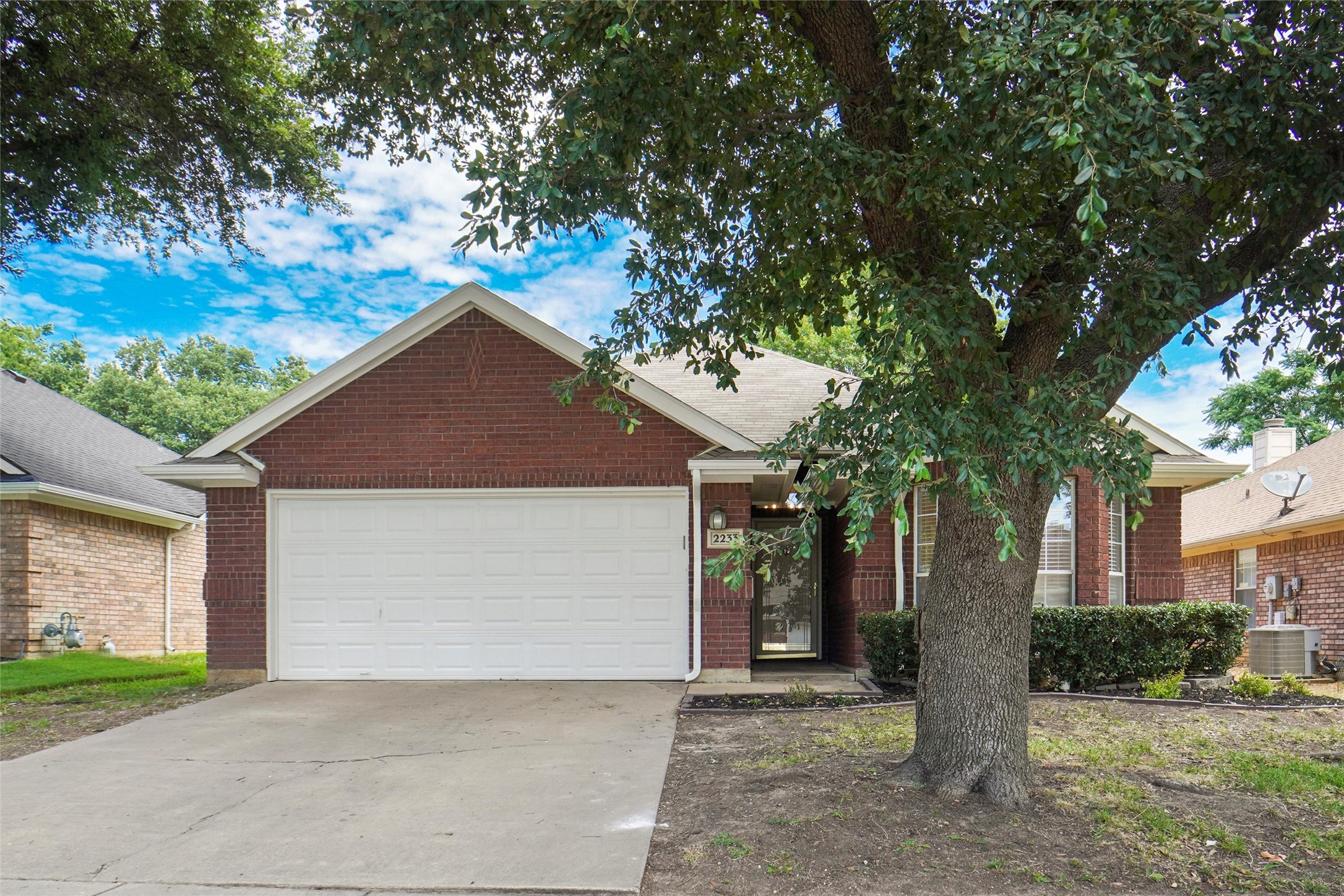 2233 Tiffany Glenn Court Bedford TX 76021