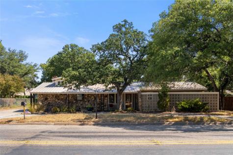 4202 Austin Avenue Brownwood TX 76801