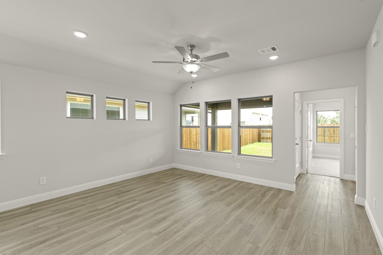 1621 Meadow Crest Aubrey TX 76227