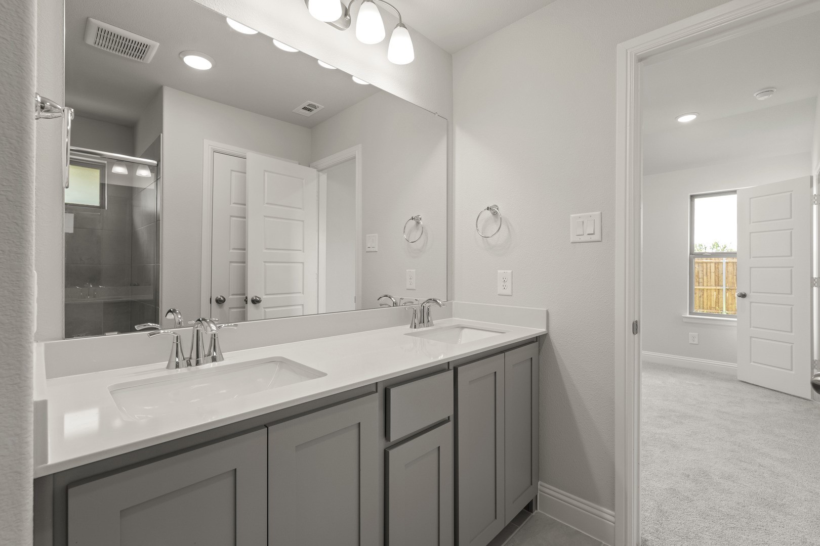 1621 Meadow Crest Aubrey TX 76227