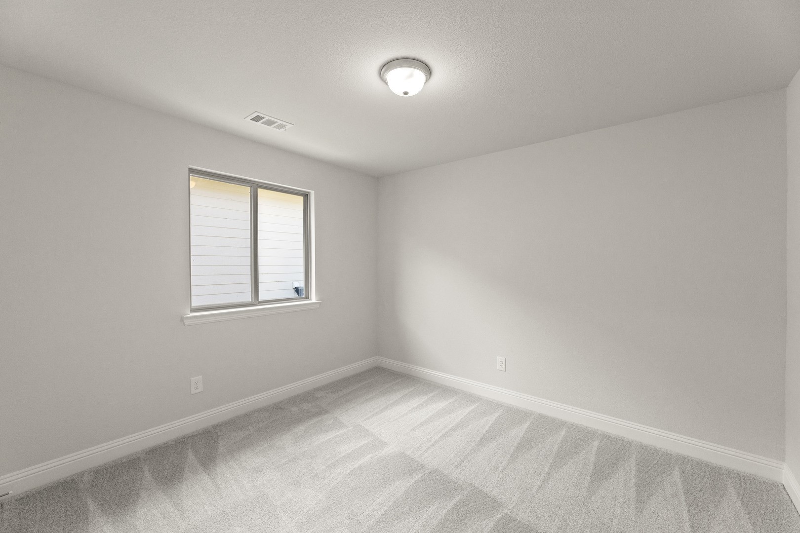 1621 Meadow Crest Aubrey TX 76227