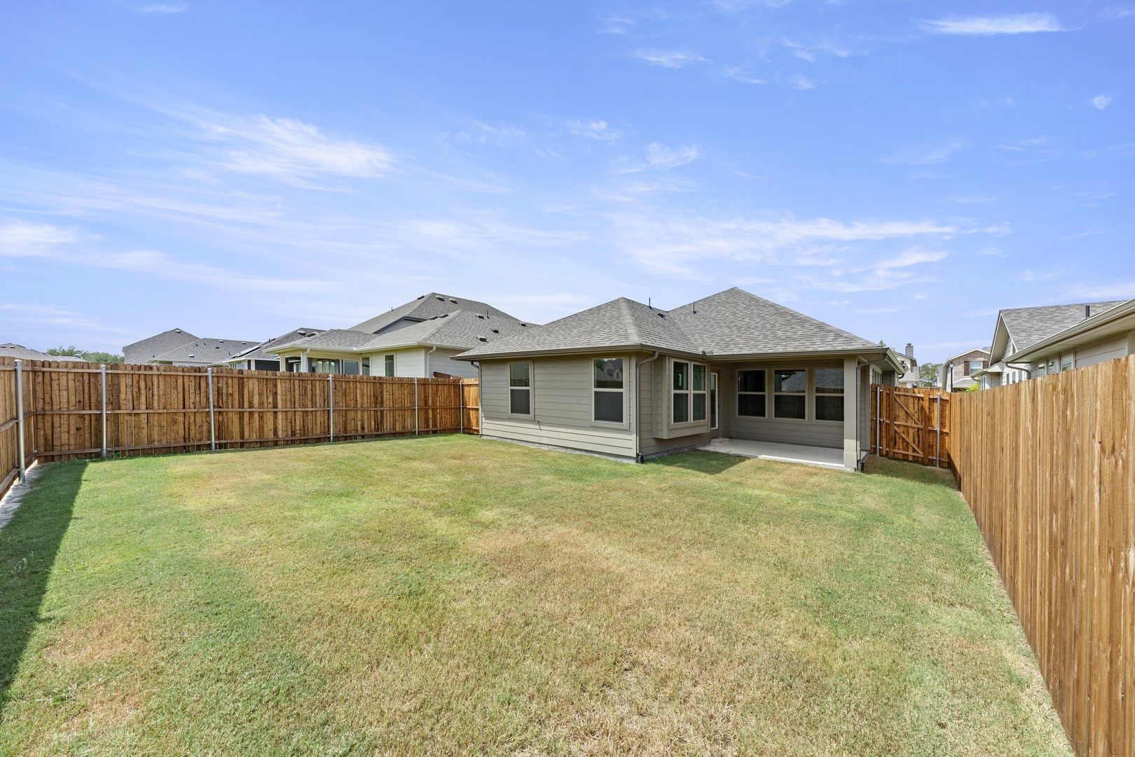 1621 Meadow Crest Aubrey TX 76227