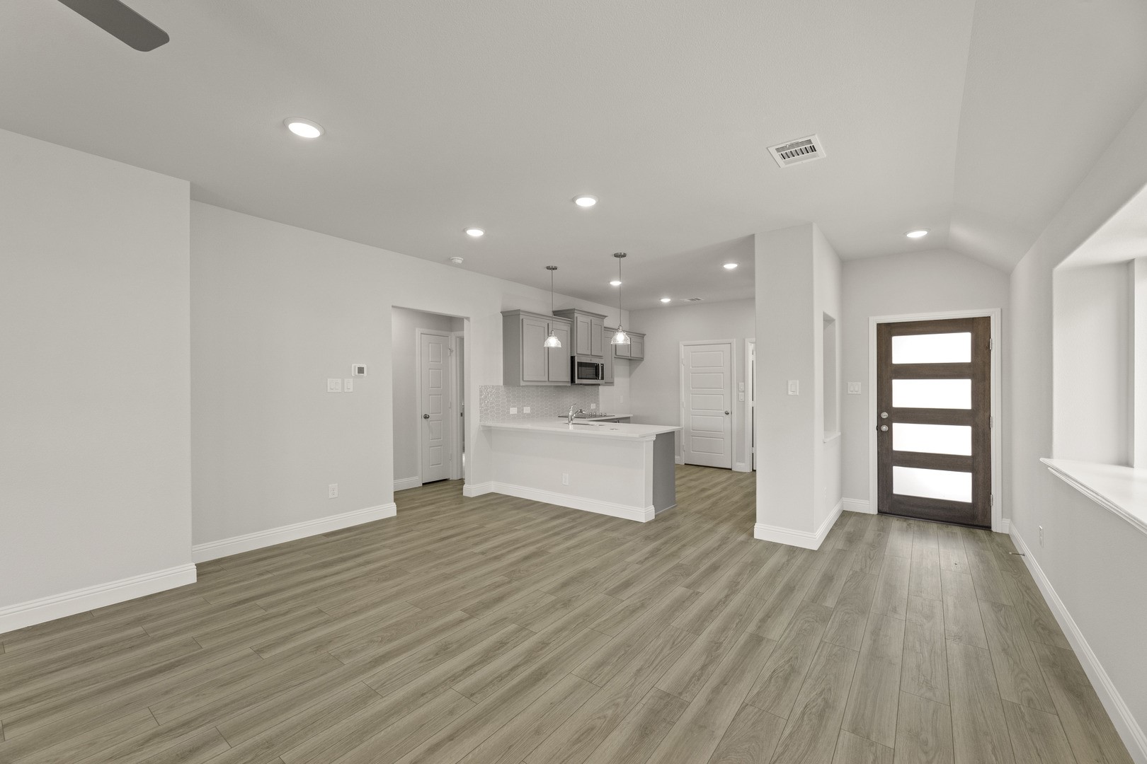 1621 Meadow Crest Aubrey TX 76227