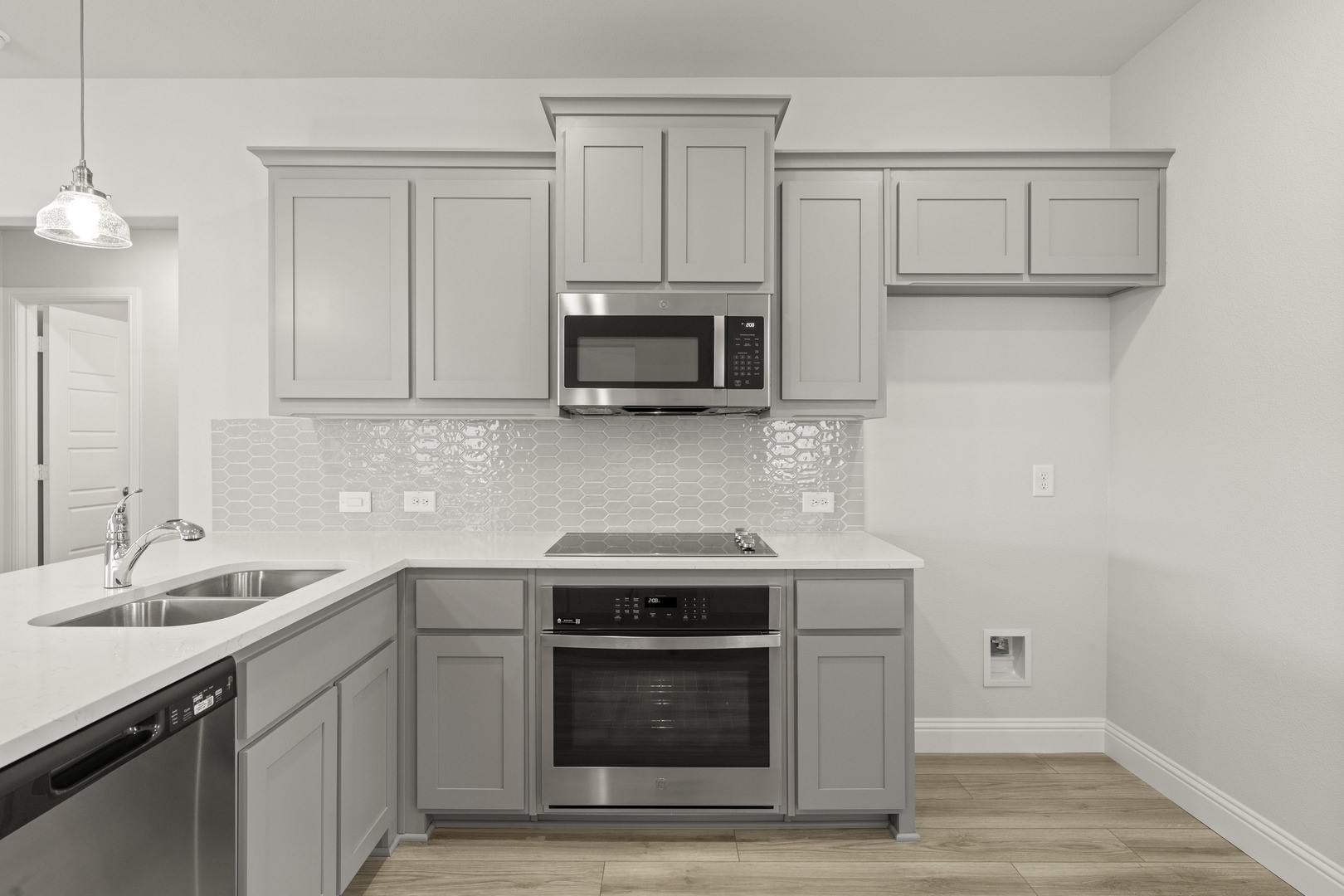 1621 Meadow Crest Aubrey TX 76227
