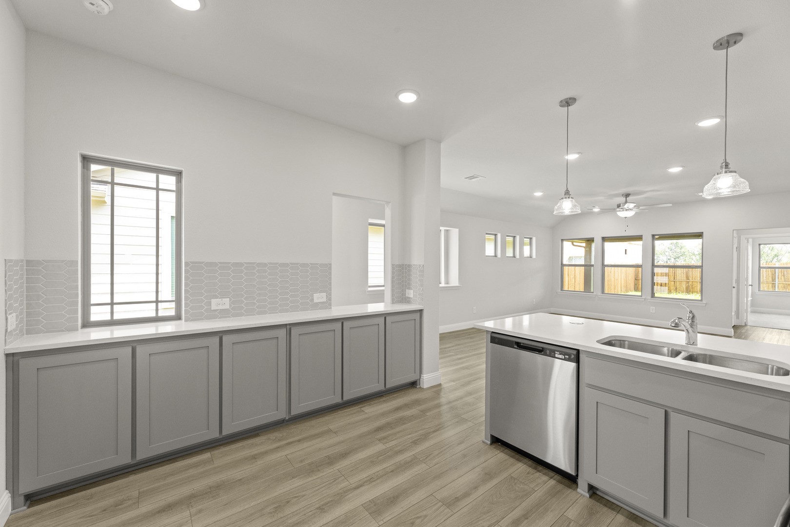 1621 Meadow Crest Aubrey TX 76227