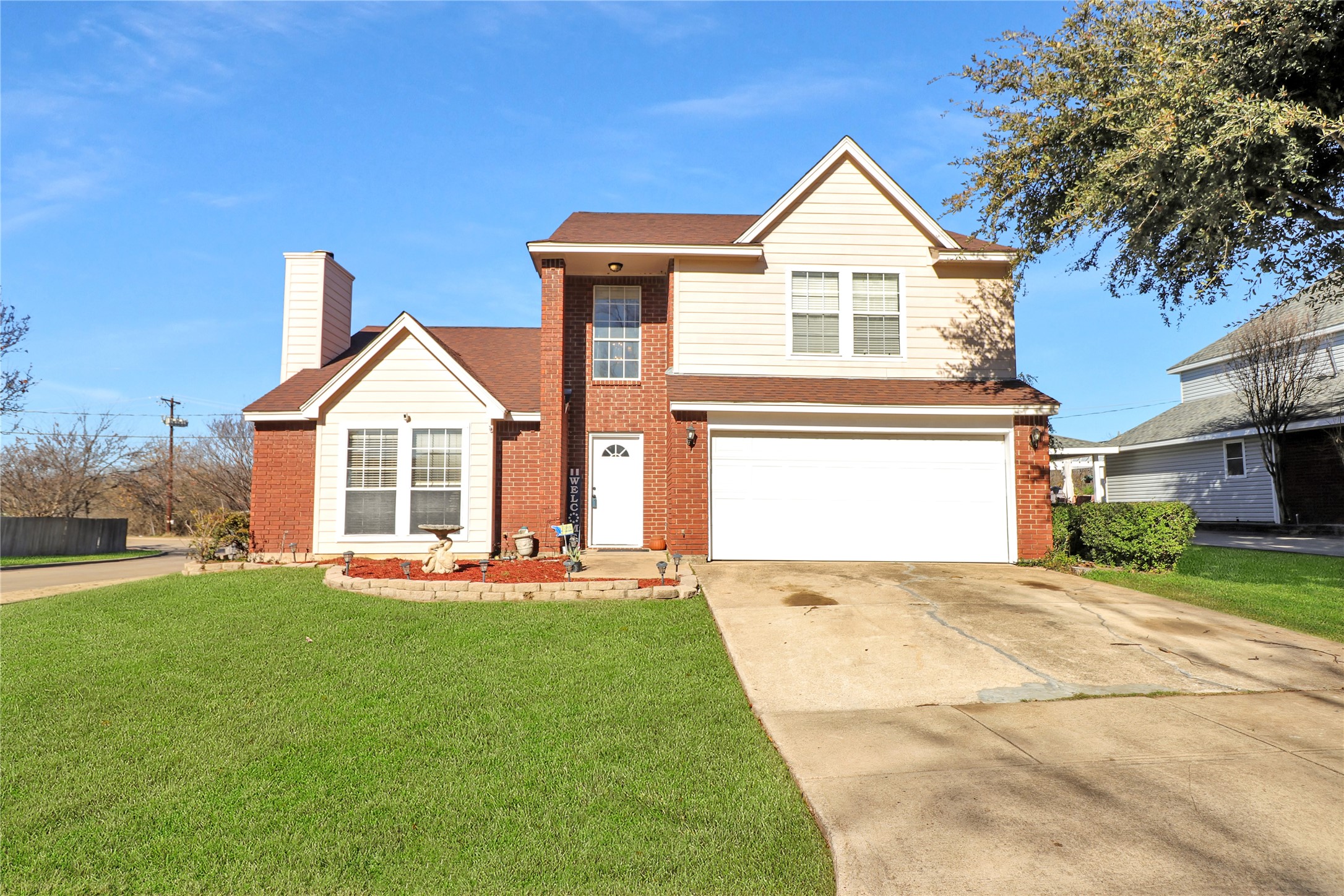 1323 Brookmeadow Court Arlington TX 76018
