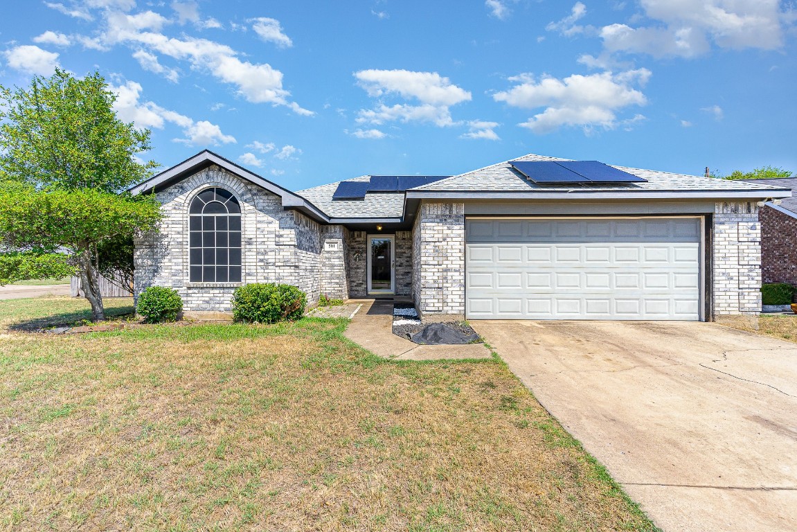 501 Starling Drive Desoto TX 75115