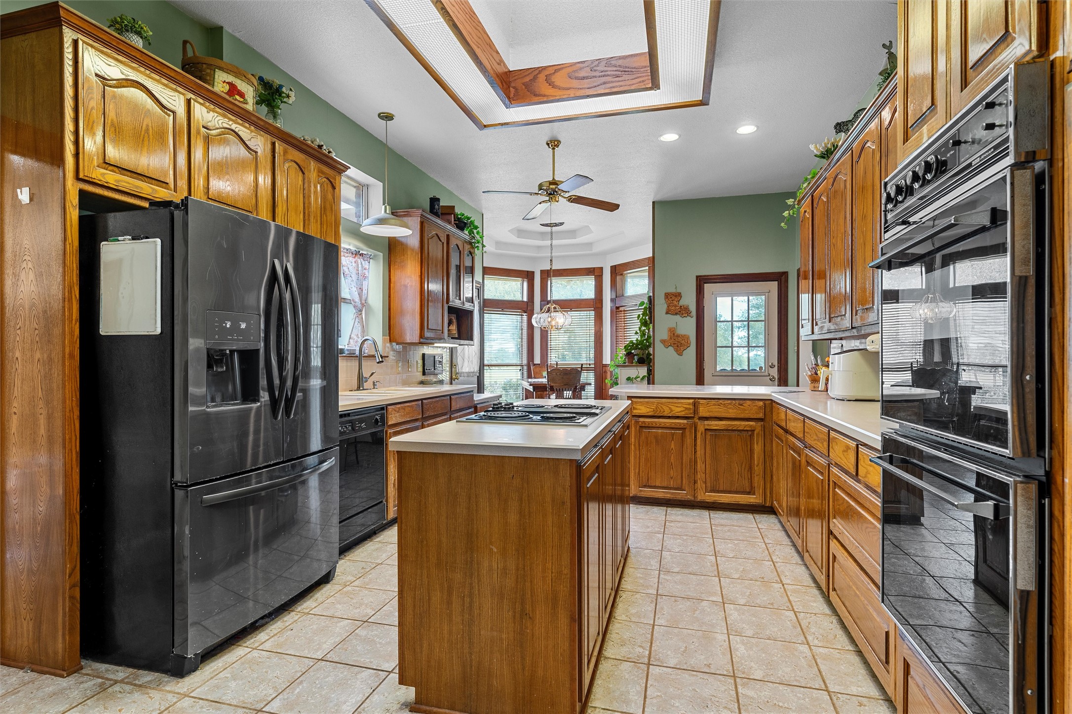 654 County Road 473 Lott TX 76656