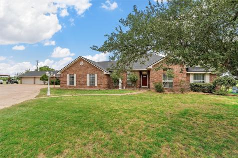 654 County Road 473 Lott TX 76656