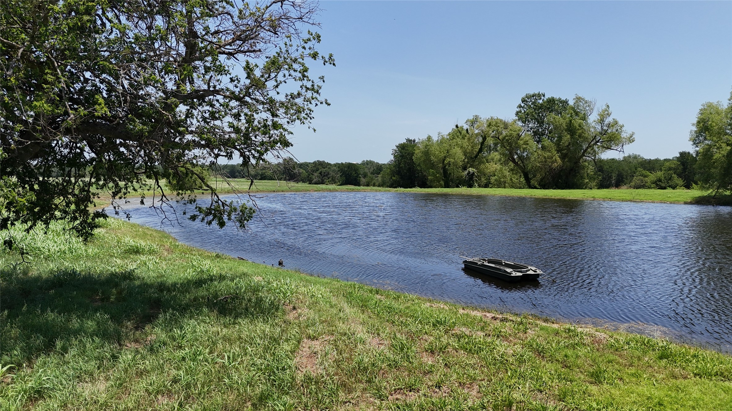 654 County Road 473 Lott TX 76656
