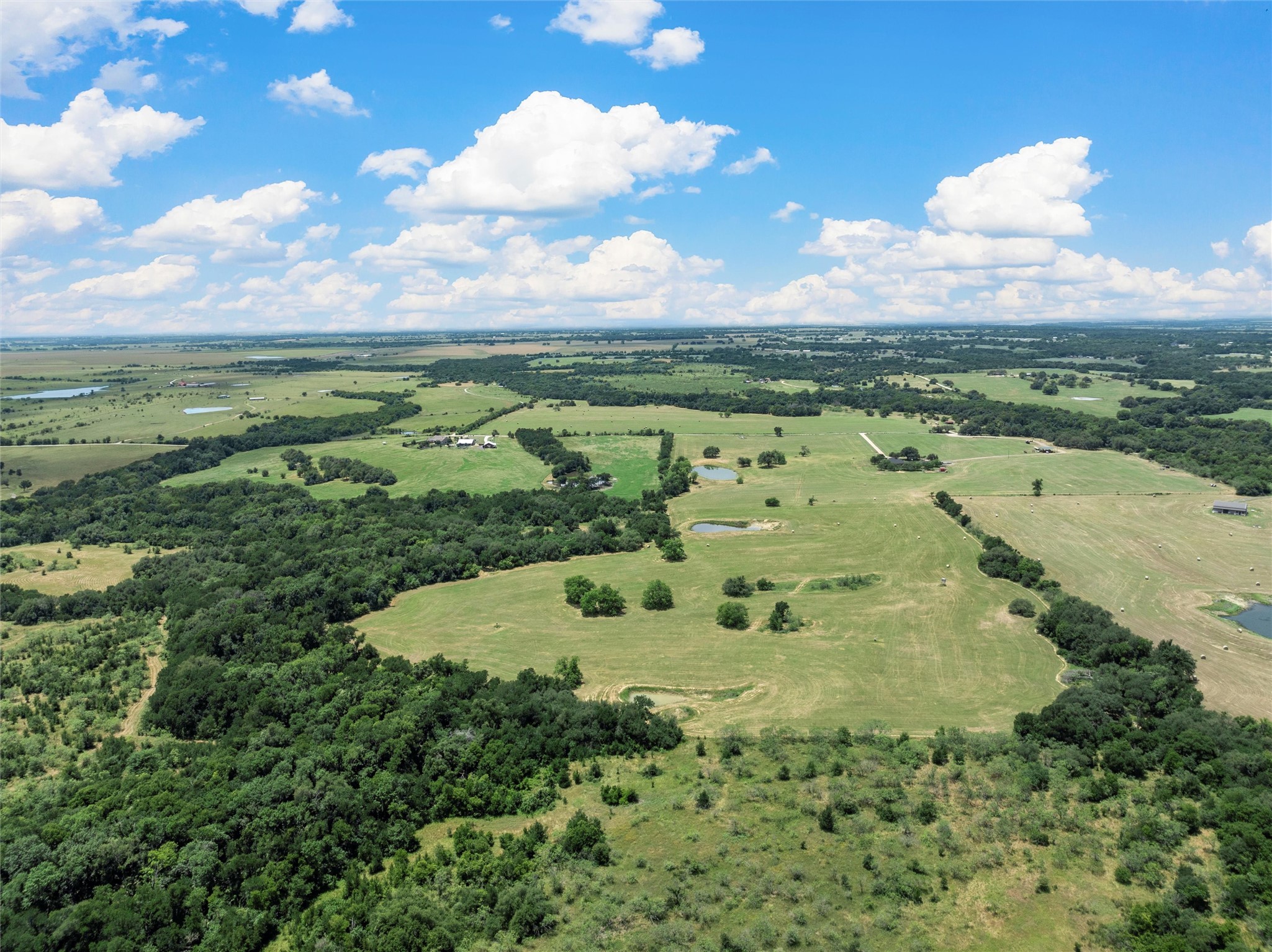 654 County Road 473 Lott TX 76656