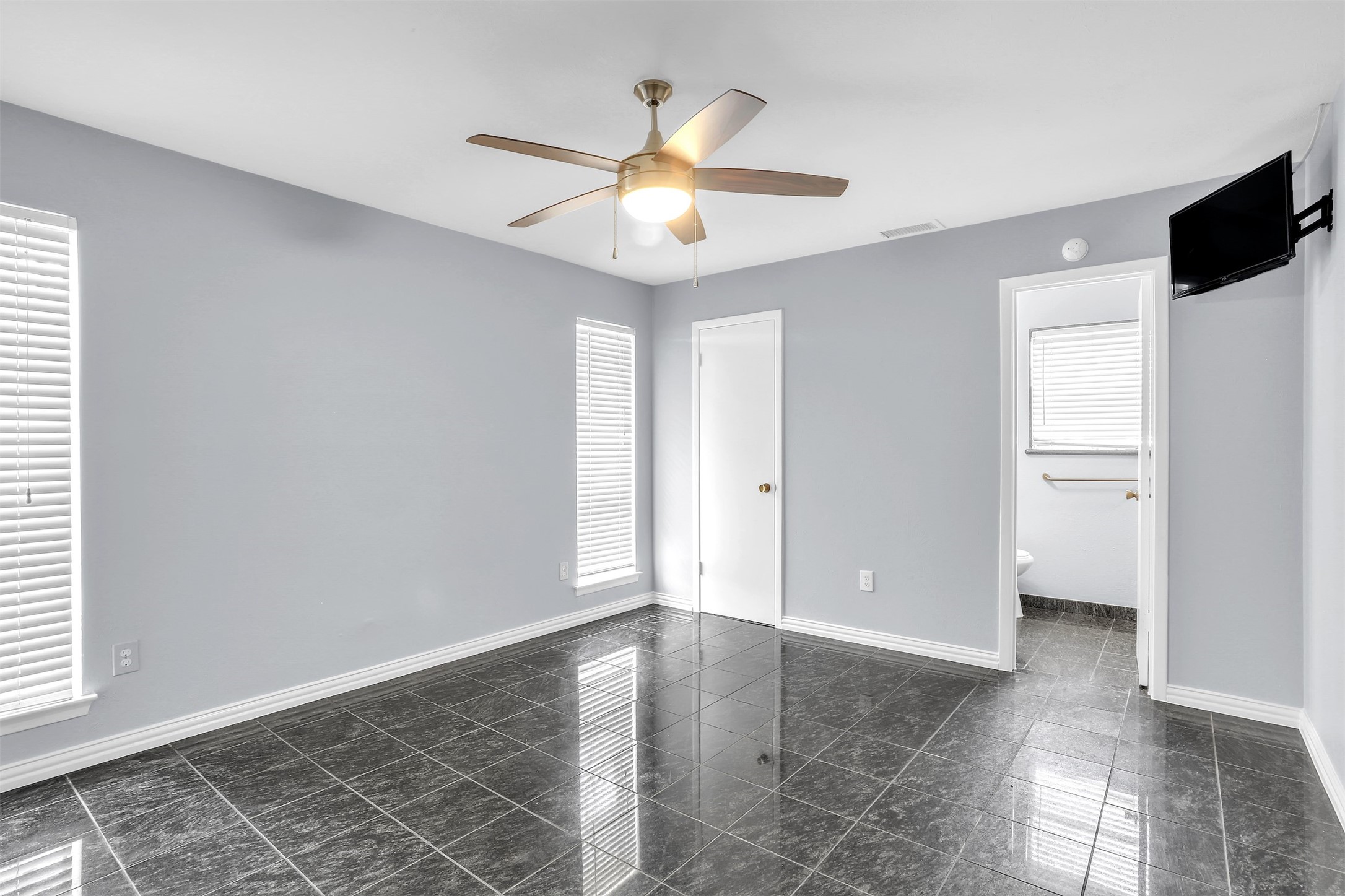 111 Skylark Street Mesquite TX 75149